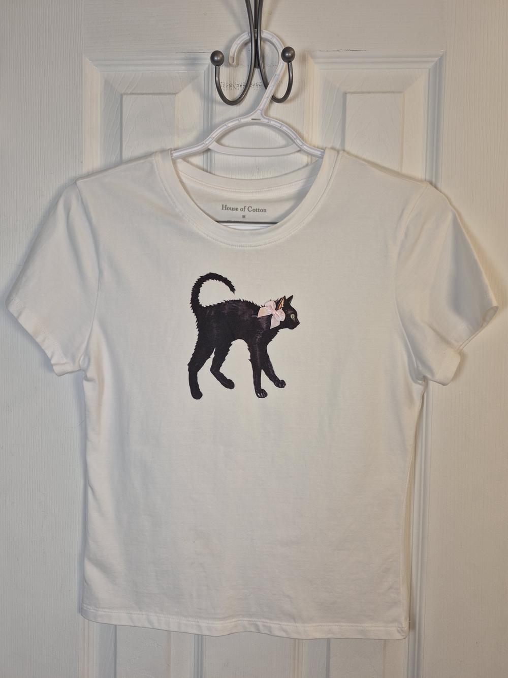 House of Cotton Black Cat Bow Graphic Tee Coquette Halloween Fall Medium